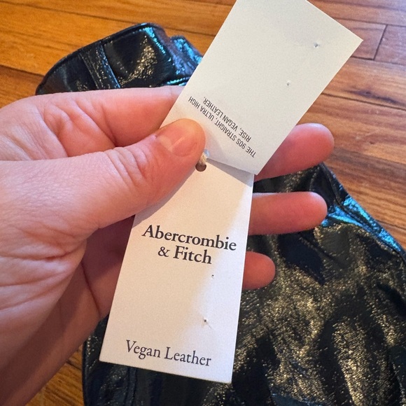 🖤Abercrombie & Fitch Vegan Leather 90s Straight Pant - Picture 5 of 12